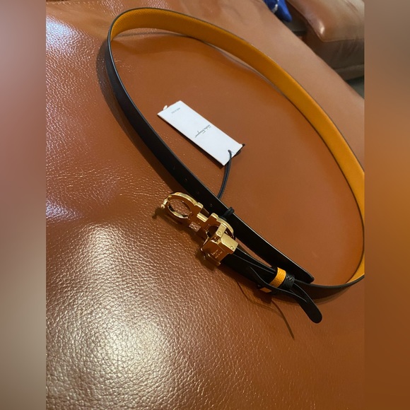 Salvatore Ferragamo Accessories - Salvatore Ferragamo Gancini Buckle Reversible Leather Belt size 100 38in…